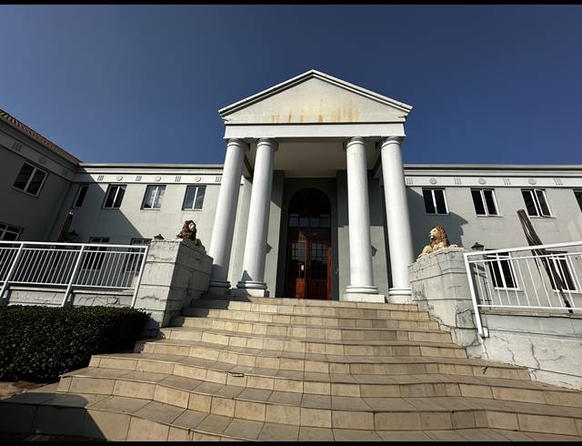 1,320M² OFFICE FOR SALE IN RIVONIA